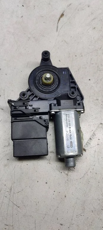 Rear door window regulator motor 3b9839751bf