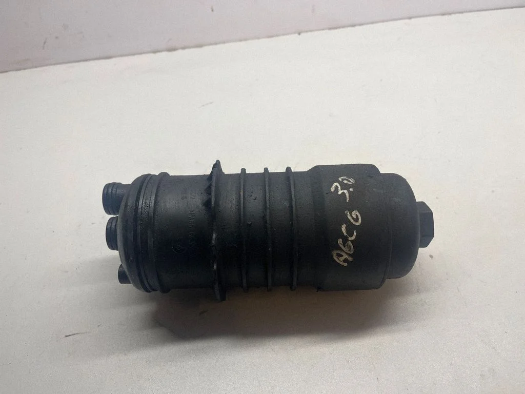 Õlifiltri hoidik/jahuti 8558636