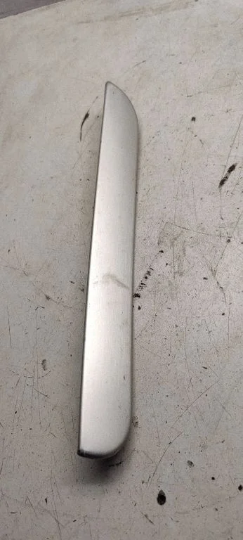 Dashboard glove box trim 8h0867102C