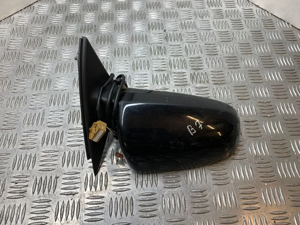 Front door electric wing mirror 010681