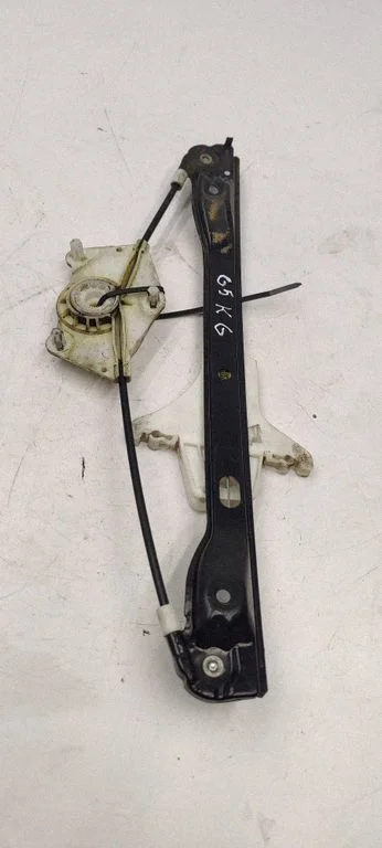 Rear window lifting mechanism without motor – rear left