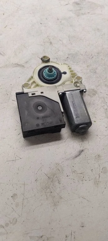 Front door window regulator motor 1K0959701AC