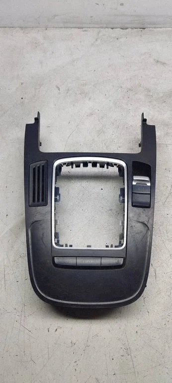 Pārnesumu pārslēga sviras apdare (plastmasas) 8k0864261