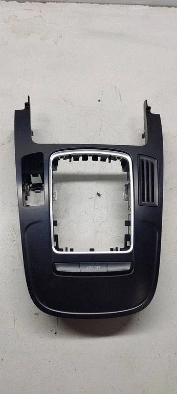 Gear shifter surround trim plastic – Audi A4 Allroad B8 (2008-2016)