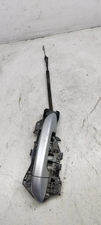 Esiukse välimine käepide – Volkswagen Passat B6 (2005-2010)