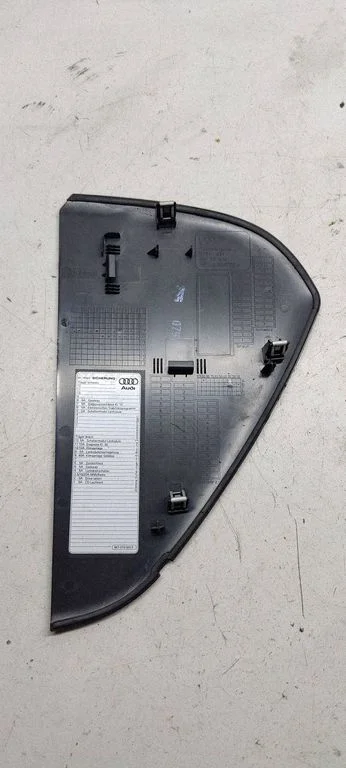 Dashboard side end trim 8k1010503E