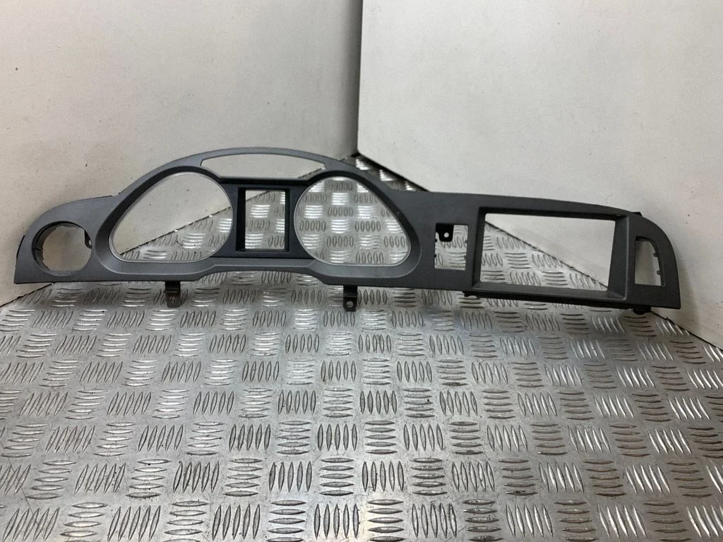 Dashboard trim 4F1875115B