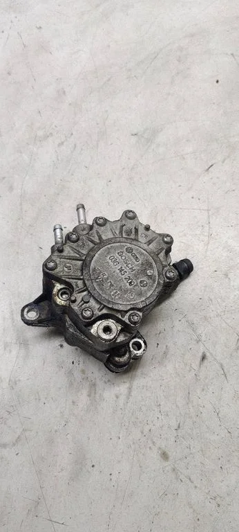 Vacuum pump 03g145209c
