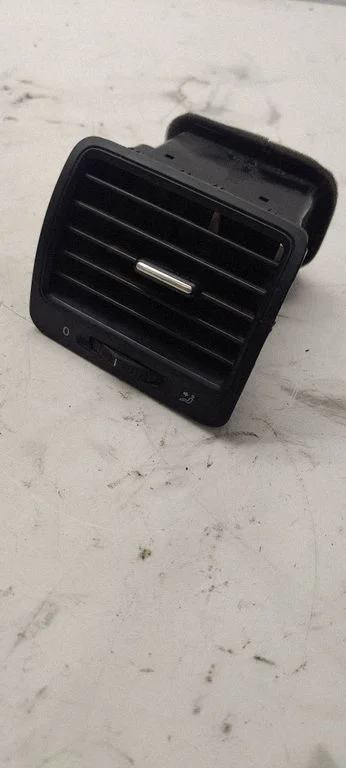 Dashboard side air vent grill/cover trim 1K0819709