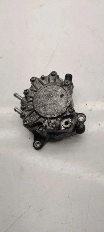 Vacuum pump 03G145209C