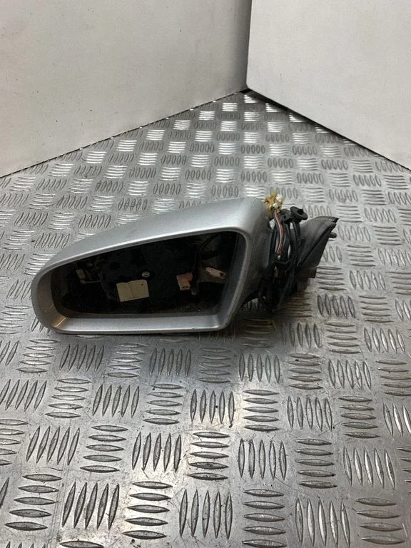 Front door electric wing mirror 010681