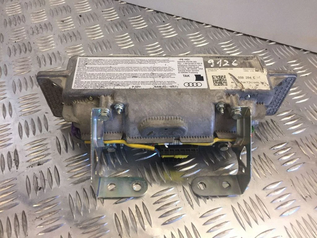 Passenger airbag 4F2880204E