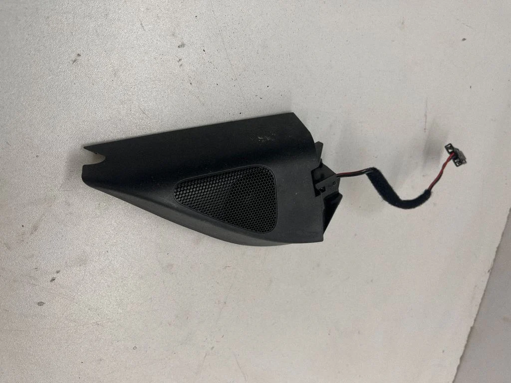 Side speaker trim/cover 3C0837994