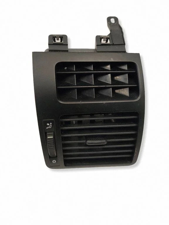 Dashboard side air vent grill/cover trim – Volkswagen Touran I (2003-2010)