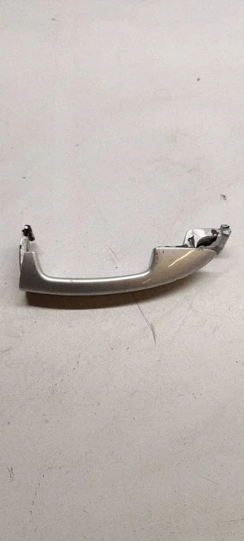 Esiukse välimine käepide – Volkswagen Passat B5.5 (2001-2005)