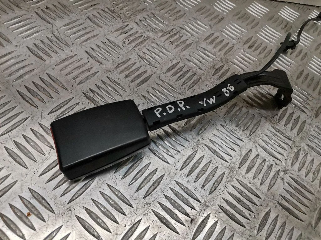 Eesmise turvavöö pannal 3C0857756QVZ