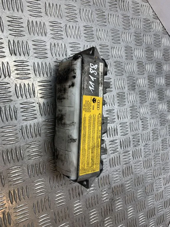 Passenger airbag 4F1880304