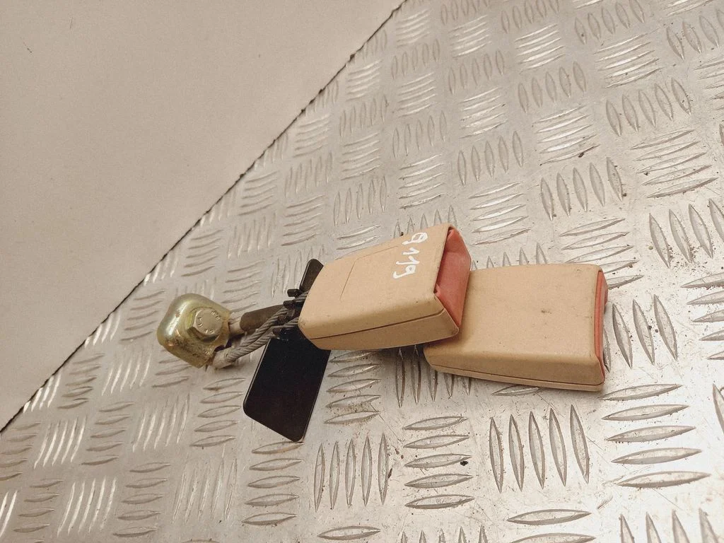 Tagumise turvavöö pannal 3B0857739A
