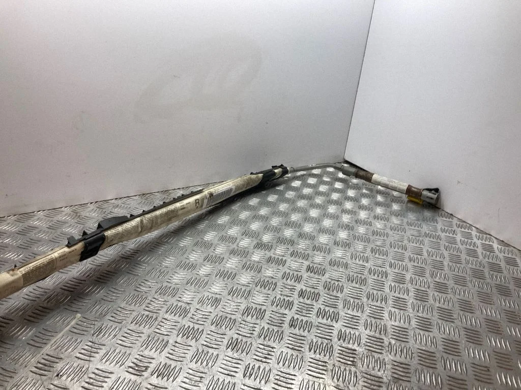 Katuse turvapadi (kardin) – Volkswagen Golf Plus (2005-2013)