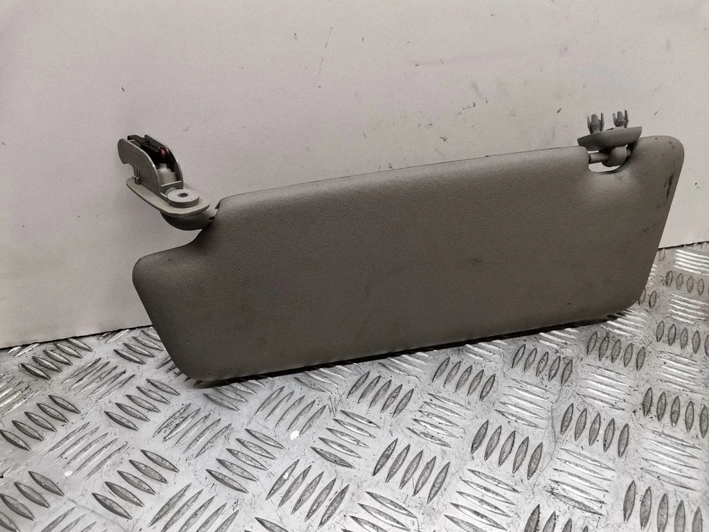 Sun visor 8E0857552