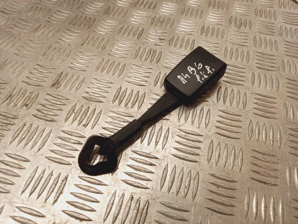 Front seatbelt buckle – Audi A4 S4 B6 8E 8H (2001-2005)