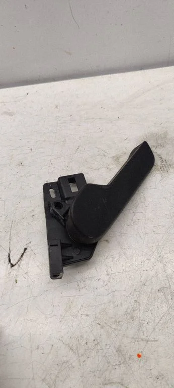 Engine bonnet (hood) release handle 1J1823533C