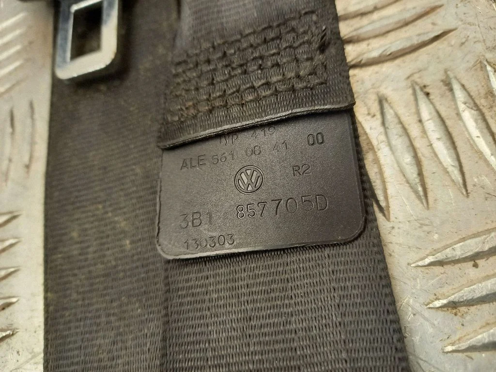Priekšējā drošības josta – Volkswagen Passat B5.5 (2001-2005)