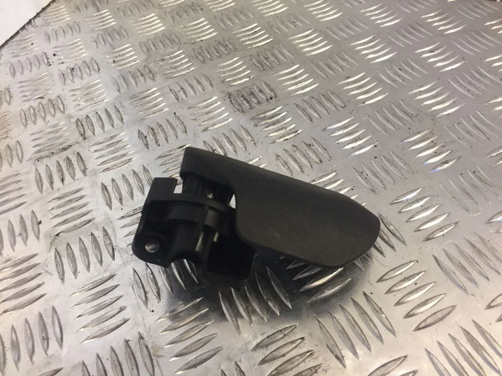 Engine bonnet (hood) release handle 4F1823533C