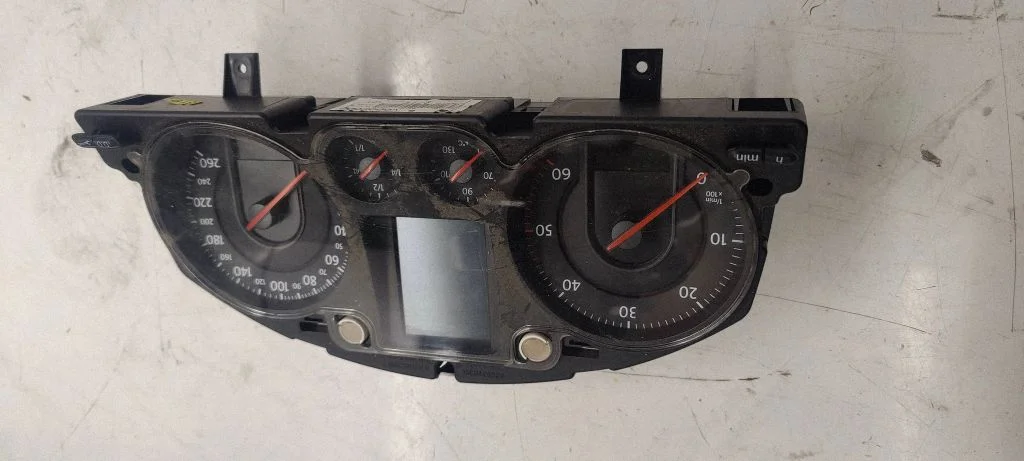 Speedometer (instrument cluster) 3c0920871e