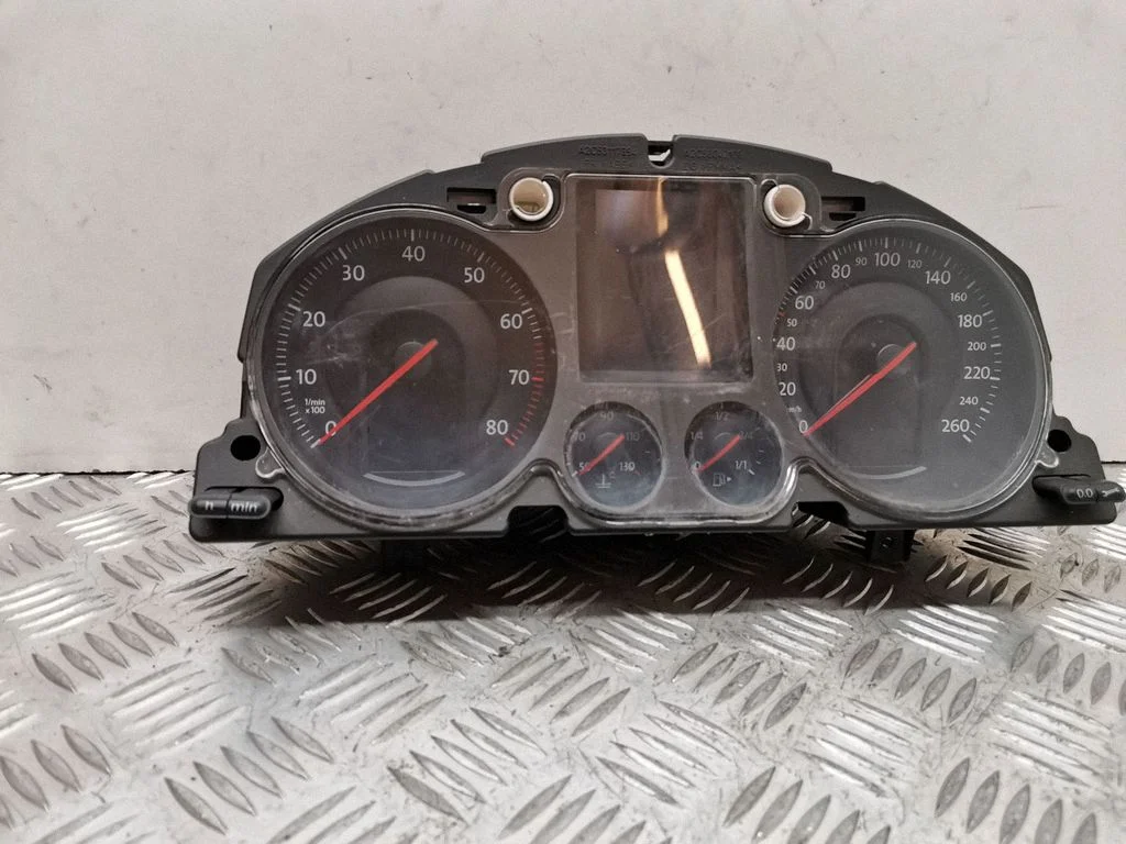Speedometer (instrument cluster) 3C0920870K