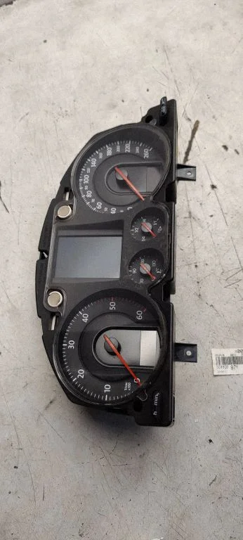 Spidometrs (instrumentu panelis) – Volkswagen Passat CC (2008-2016)