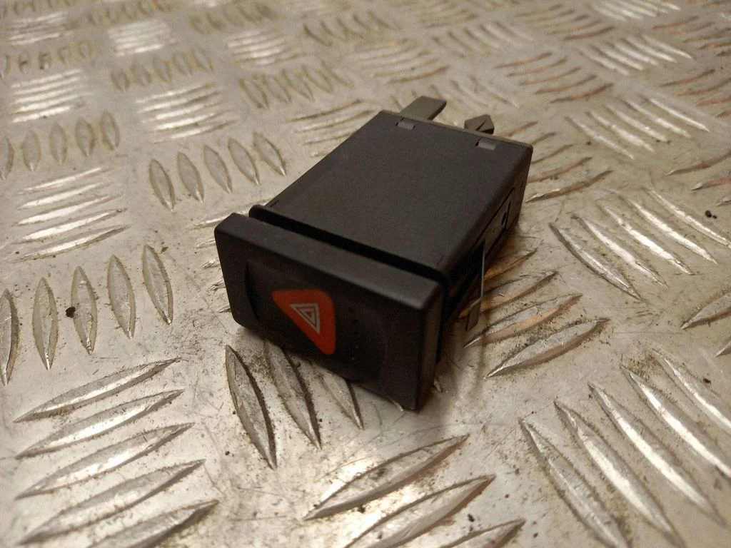 Hazard light switch 3B0953235D