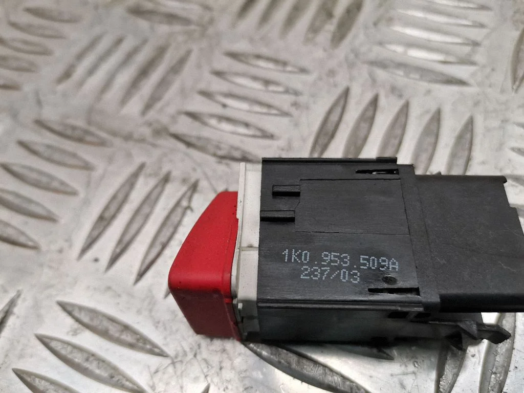 Hazard light switch 1K0953509A