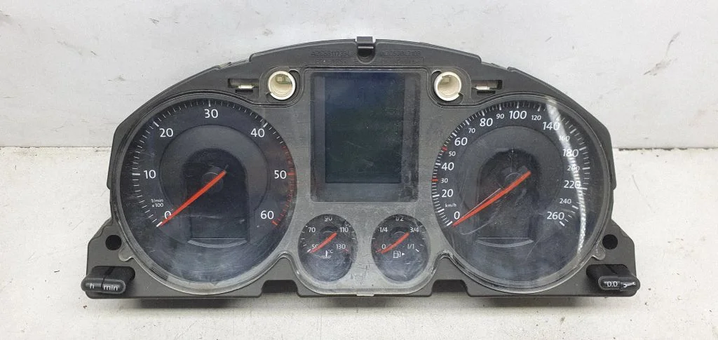 Speedometer (instrument cluster) – Volkswagen Passat CC (2008-2016)