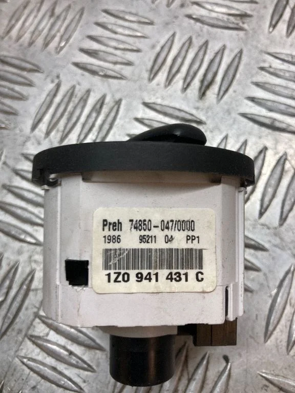 Light switch 1Z0941431C
