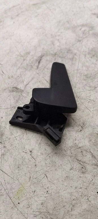 Mootorikapoti avamiskäepide 6R1823533