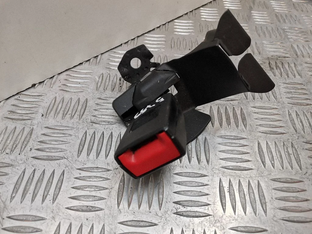 Rear seatbelt buckle 8K0857740B