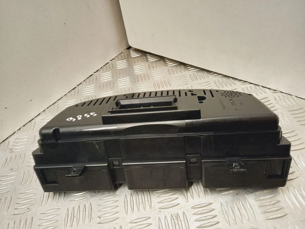 Speedometer (instrument cluster) A2C53194181