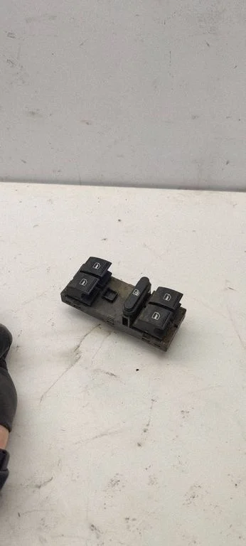 Electric window control switch 1K4959857