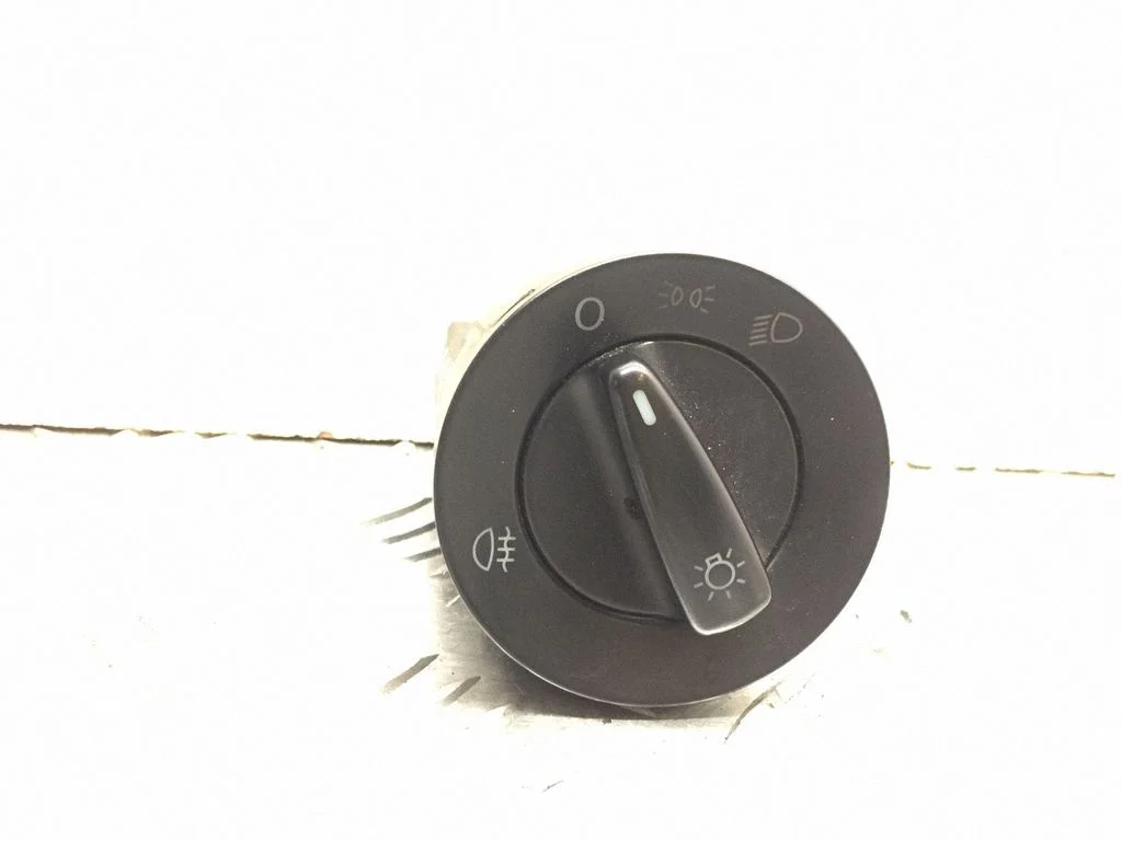 Light switch TC41C0941531