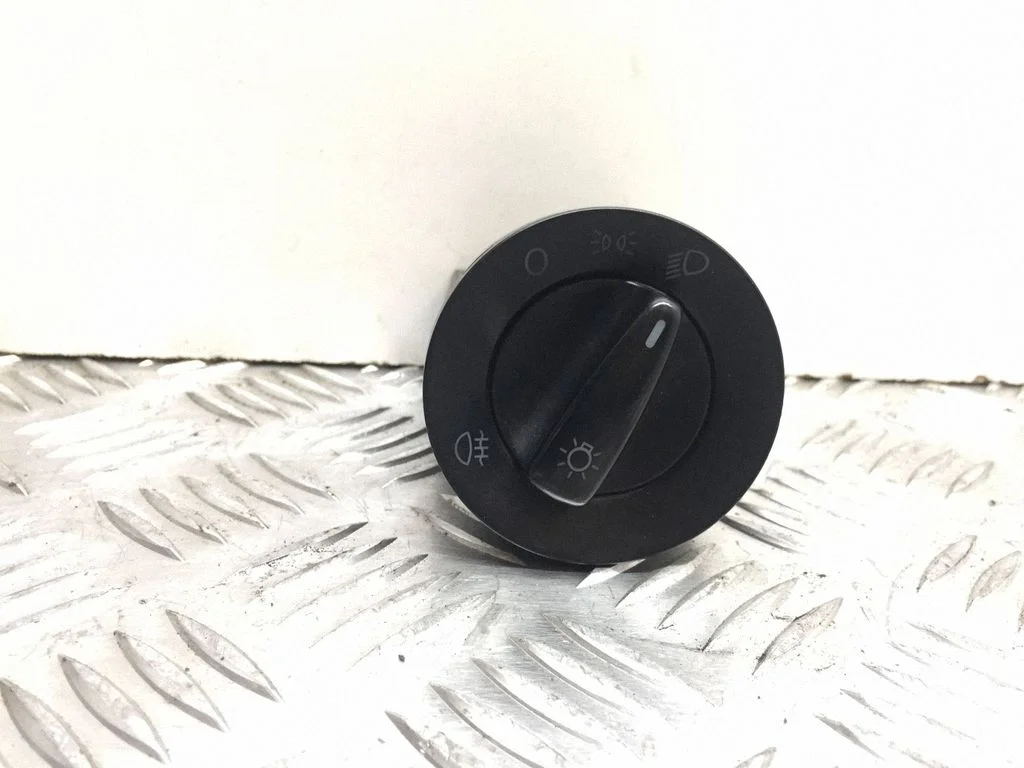 Light switch TC41C0941531