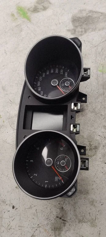 Speedometer (instrument cluster) 5K0920872AX