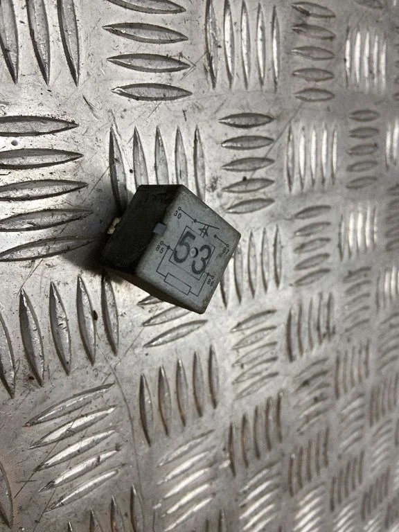 Other relay 141951253B