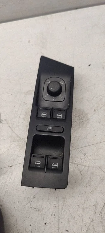 Elektrisko logu slēdzis 3AB857857A