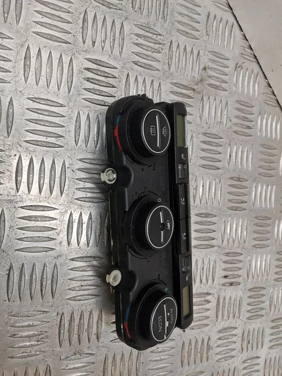 Climate control unit 74677512