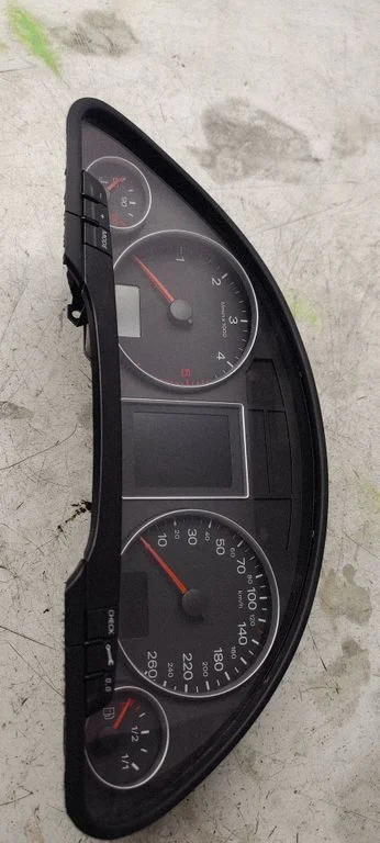 Speedometer (instrument cluster) 26211