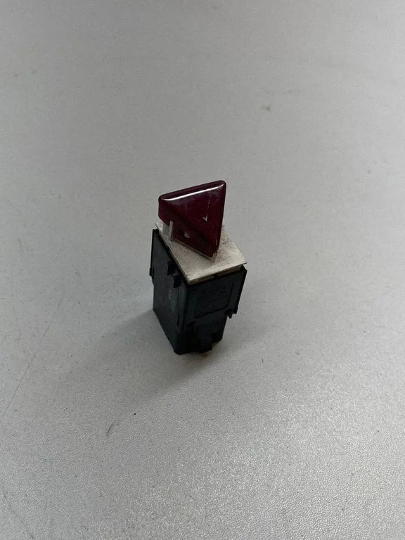 Avārijas gaismu slēdzis 3C8953509