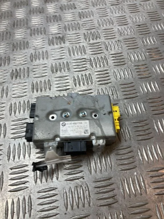 Durvju elektronikas vadības bloks – BMW 5. sērija E60 E61 (2004-2010)