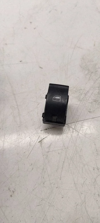 Electric window control switch – Audi A4 S4 B7 8E 8H (2005-2008)