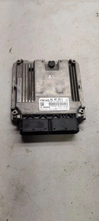 Dzinēja vadības bloks 04L907309R